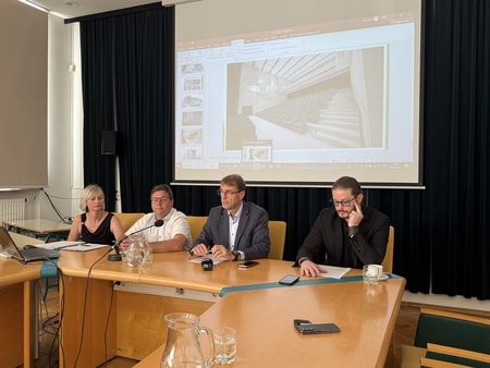 Novinarska konferenca župana Rožena (1)